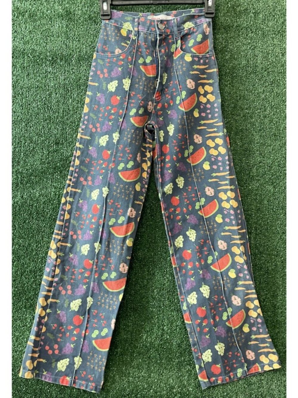 Nuuly Lisa Says Gah Women's Size 24 Fruit Print Jeans Pants Blue Multicolor